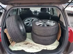 Kia Venga Spirit Anhängerkupplung Sandbeige Met. Bild 5