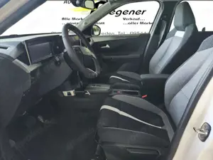 Opel Frontera Hybrid / Automatik / Allwetter / 7-Sitz Bild 3