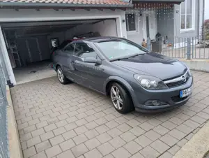 Opel Astra Astra Twin Top Diesel Twin Top 1.9 CDTI Edition