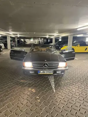 Mercedes-Benz SL 560