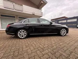 Mercedes-Benz E 350 d 9G-TRONIC Bild 2