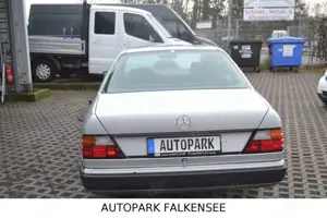 Mercedes-Benz 230 CE H-KENNZEICHEN OLDTIMER AUTOMATIK Bild 4