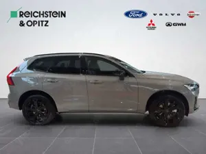 Volvo XC60 Ultra Black Edition Recharge Plug-In Hybrid Bild 5