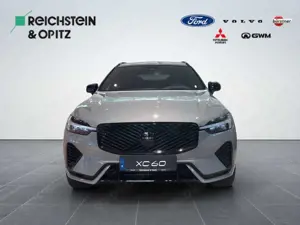 Volvo XC60 Ultra Black Edition Recharge Plug-In Hybrid Bild 2