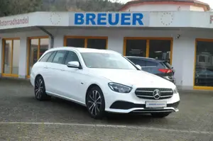 Mercedes-Benz E 300 de Avantgarde Automatik MBUX Navi LED