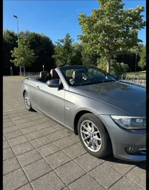BMW 318 318i Cabrio E93 Facelift Bild 3