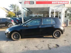 Volkswagen Golf VII Lim. Trendline BMT