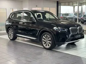 BMW X3 xDrive 20 d LASER/NAVI/LEDER/CAM/AHK/VIRTUAL/ Bild 3