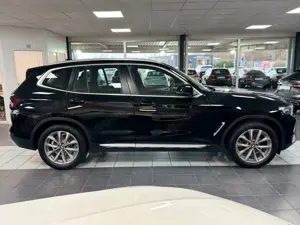 BMW X3 xDrive 20 d LASER/NAVI/LEDER/CAM/AHK/VIRTUAL/ Bild 4