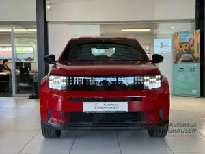 Fiat Grande Panda (RED)+PDC+Klima+CarPlay+LED Digitales Cockpit LED Bild 2