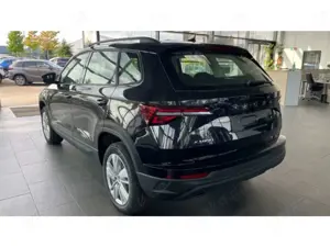 Skoda Karoq Selection 1.5 TSI LED Kamera Navi Digi Cockpit LED Bild 2