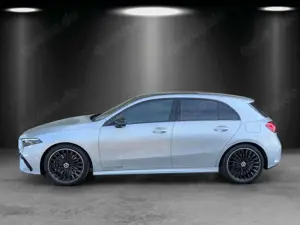 Mercedes-Benz A 250 4M AMG PANO Burme NIGHT KeyGO 19" Bild 2