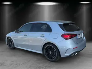 Mercedes-Benz A 250 4M AMG PANO Burme NIGHT KeyGO 19" Bild 3