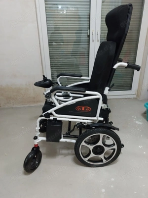 Elektrischer Rollstuhl