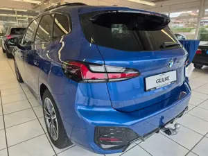 BMW 218 i Active Tourer  M Sport, AHK,SHZ,Pano Bild 3