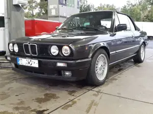 BMW 325 325i Cabrio Bild 2