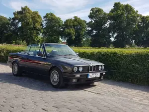 BMW 325 325i Cabrio Bild 3