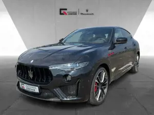 Maserati Levante TROFEO MY23 V8 580PS AWD NeroNero