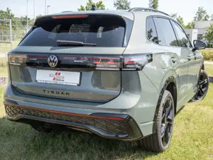 Volkswagen Tiguan 2.0 TDI R-Line 4MOTION PANO MATRIX-LED Bild 3