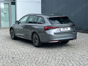 Skoda Octavia Combi TOUR 2.0 TDI DSG *AHK, Travel Assist, ACC* Bild 4