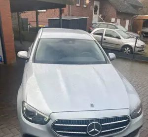 Mercedes-Benz 220 E Klasse T Modell