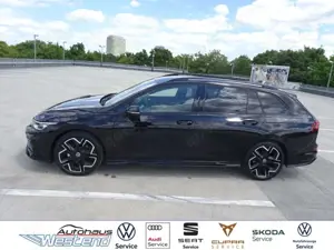 Volkswagen Golf Var. R-Line 1.5l eTSI 110kW DSG LED Navi Klima Bild 2