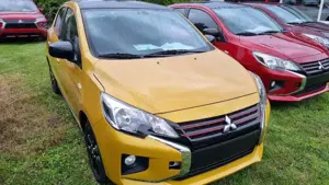 Mitsubishi Space Star Select+ Black1.2 MIVEC 5-Gang Bild 5