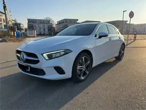 Mercedes-Benz A 250 A 250 e