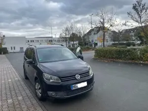 Volkswagen Touran 1.6 TDI DPF DSG Comfortline Bild 2