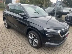 Skoda Karoq 1.5 TSI DSG+AHK+RFK+ACC+Navi+el.Heckkl.++ Bild 4