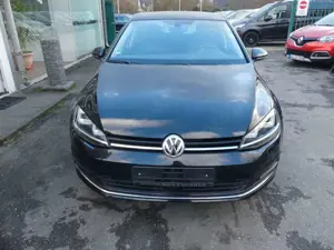 Volkswagen Golf VII Lim. Highline BMT Bild 3
