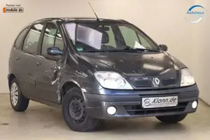 Renault Scenic 1.9 dCi 102PS Automatik Unfallschaden