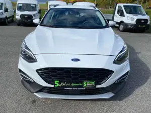 Ford Focus 2.0 EcoBlue Active LED+Navi+SHZ+Kamera+DAB Bild 3