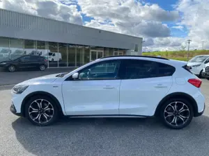 Ford Focus 2.0 EcoBlue Active LED+Navi+SHZ+Kamera+DAB Bild 5