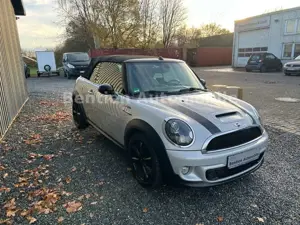 MINI Cooper S Cabrio Leder,Xenon,Klima,Navi,PDC Bild 5