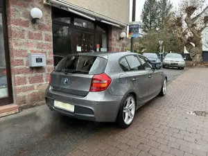 BMW 118 i*M-Paket*Leder*Temp*PDC*Xenon*MFL*18 Zoll*Klima* Bild 3
