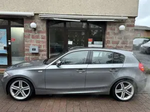 BMW 118 i*M-Paket*Leder*Temp*PDC*Xenon*MFL*18 Zoll*Klima* Bild 5
