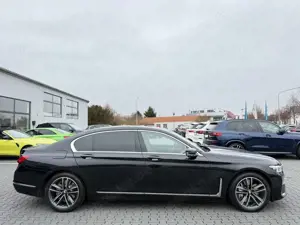 BMW 750 i*Lang*xDrive*Individual*3xTV*360°ACC*HUD*HK