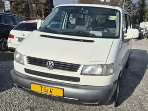 Volkswagen T4 Multivan  TDI2,5L  .TÜV 10. 2026
