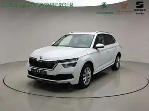 Skoda Kamiq Style 1.0TSI 110PS Tempomat PDC Kamera LED 16" Alu