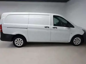 Mercedes-Benz Vito 114 CDI PRO FWD lang Klima PDC Navi 1.Hand Bild 4