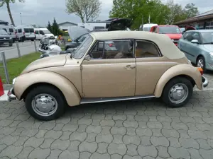 Volkswagen Käfer Cabriolet 1303 Orig 40´km aus Wolfsburg Bild 3