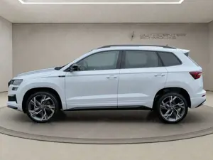 Skoda Karoq Karoq 1.5 TSI *Sportline*AHK*SHZ  Navi/Autom./LED Bild 3
