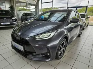 Toyota Yaris Hybrid 1.5 Teamplayer Comfort-Paket Sitzheizung LE
