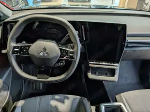 Mitsubishi Eclipse Cross 160 kW BEV  Diamant Top Bild 4