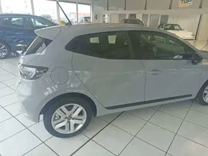 Renault Clio TCe 90 EVOLUTION Bild 3