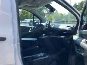 Toyota Proace City Electric (50 kWh) L1 Meister mit Holzboden Bild 4