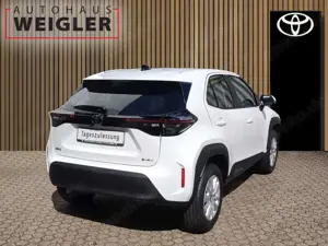 Toyota Yaris Cross Hybrid FWD Comfort Bild 3