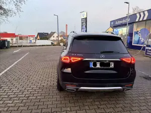 Mercedes-Benz GLE 350 e 4Matic 9G-TRONIC Exclusive Bild 3