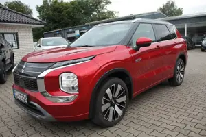 Mitsubishi Outlander Plug-in Hybrid TOP